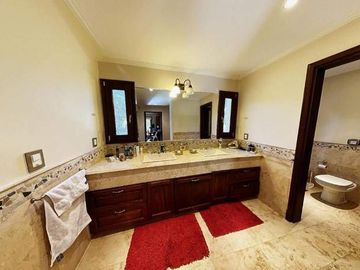 Casa en Venta El Bosque fondo espacio Verde 4 dormitorios