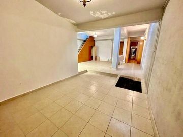 Casa en venta en Valle del Sur, Iztapalapa, CDMX