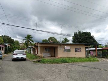 VENDO CASA EN BUGABA CHIRIQUI BARRIO CRUCIGRAMA