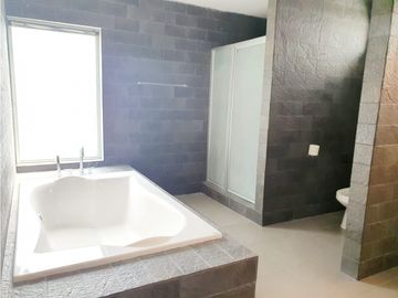VENDO DUPLEX EN OBARRIO DE 500 MTS2 DE CONSTRUCCION $875 K!!