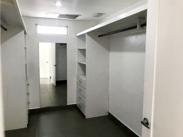 VENDO DUPLEX EN OBARRIO DE 500 MTS2 DE CONSTRUCCION $875 K!!