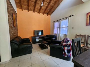 CASA QUINTA · VENTA · 1.630M2  DE TERRENO· GUAYMALLEN · 3 DORMITORIOS