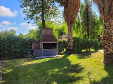 CASA QUINTA · VENTA · 1.630M2  DE TERRENO· GUAYMALLEN · 3 DORMITORIOS