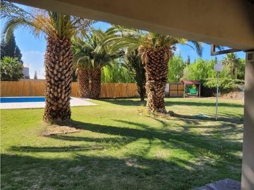 CASA QUINTA · VENTA · 1.630M2  DE TERRENO· GUAYMALLEN · 3 DORMITORIOS