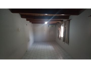 VENDO VIVIENDA FAMILIAR 4 DORMITORIOS- DEPARTAMENTO DE LAS HERAS