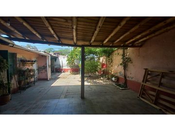 VENDO VIVIENDA FAMILIAR 4 DORMITORIOS- DEPARTAMENTO DE LAS HERAS