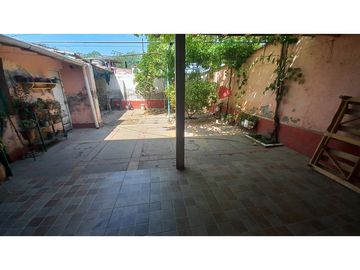 VENDO VIVIENDA FAMILIAR 4 DORMITORIOS- DEPARTAMENTO DE LAS HERAS