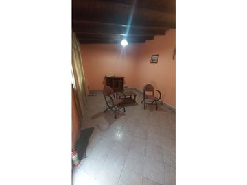 VENDO VIVIENDA FAMILIAR 4 DORMITORIOS- DEPARTAMENTO DE LAS HERAS