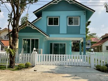 3 Bedroom House for sale in Hua Samrong, Chachoengsao