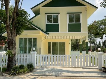 3 Bedroom House for sale in Hua Samrong, Chachoengsao