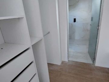 Departamento en alquiler en Bernal Centro