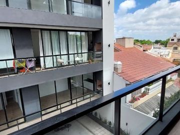 Departamento en alquiler en Bernal Centro