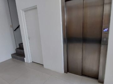 Departamento en alquiler en Bernal Centro