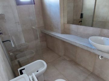 Departamento en alquiler en Bernal Centro