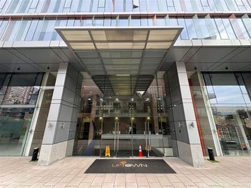Oficina en Venta en Se vende oficina, 2 privados- 1 baño.