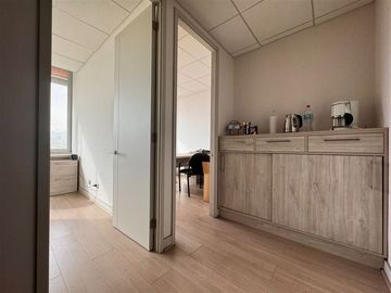 Oficina en Venta en Se vende oficina, 2 privados- 1 baño.