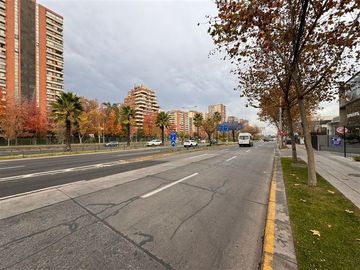 Oficina en Venta en Se vende oficina, 2 privados- 1 baño.