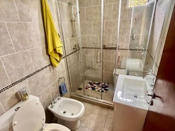 Venta- 26 de julio 5899 - casa 4 amb - V Ballester