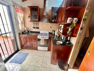 Venta- 26 de julio 5899 - casa 4 amb - V Ballester