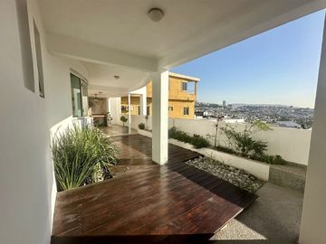 CASA EN VENTA EN SAN JERÓNIMO