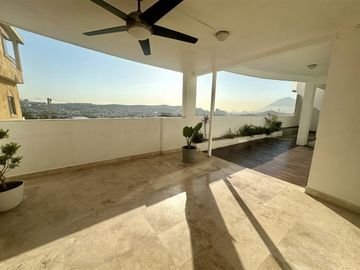 CASA EN VENTA EN SAN JERÓNIMO