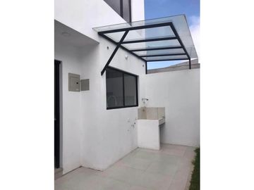 Venta o Renta de Casa Amueblada, Cuenca, Ricaurte 122m²