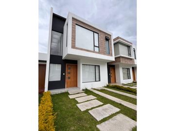 Venta o Renta de Casa Amueblada, Cuenca, Ricaurte 122m²