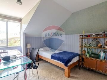 Hermosa casa en Vitacura, 4D/3B, terraza