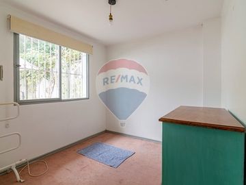 Hermosa casa en Vitacura, 4D/3B, terraza