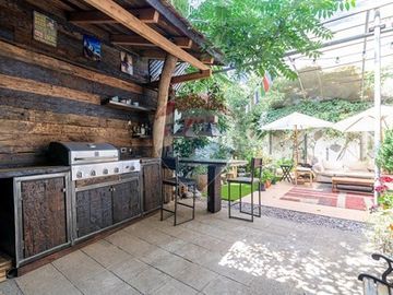 Hermosa casa en Vitacura, 4D/3B, terraza