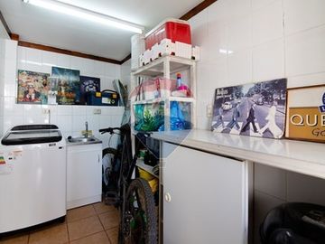 Hermosa casa en Vitacura, 4D/3B, terraza