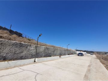 Terreno con hermosa vista al mar en CONDOMINIO