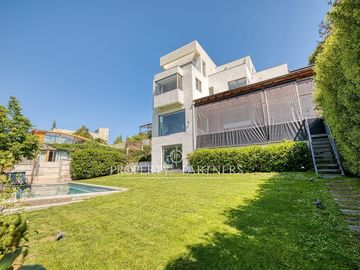 Gran casa con espectacular vista en el Mirador de los Dominicos