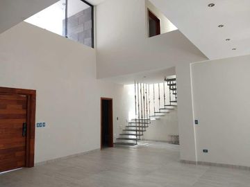CASA EN VENTA EN HACIENDA DEL ROSARIO TORREON COAH.