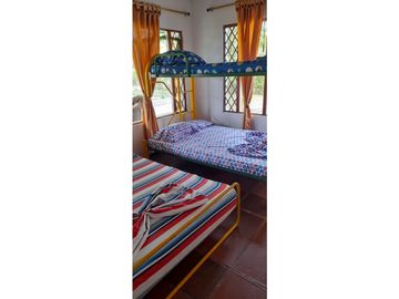 CASA CAMPESTRE EN MELGAR EN VENTA