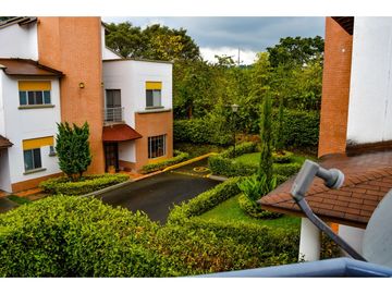 Vendo casa conjunto cerrado avenida centenario al norte Armenia