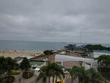 Departamento en  Chipipe sector Yacht Club Salinas