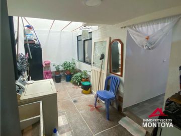 Casa dúplex, sector Molinos, Dosquebradas
