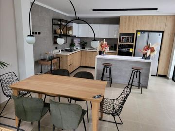 VENDO CASA EN CERRITOS NUEVA PARA ESTRENAR