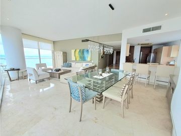 Apartamento Bocagrande sobre la bahia