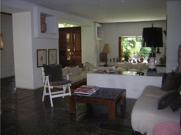 CASA VENTA LOMAS DE SAN ISIDRO