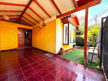 Casa en Venta en Emilio Rosas 2171, Maipú
