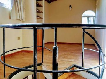 Vende Casa Tres Pisos En Condominio Reñaca Viña Del Mar