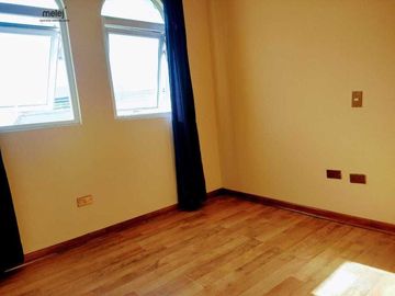 Vende Casa Tres Pisos En Condominio Reñaca Viña Del Mar