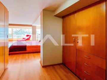 Casa en venta Cumbayá 240 m2 dentro de Urbanización Privada.