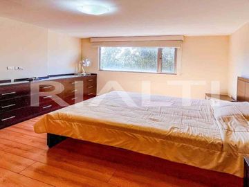 Casa en venta Cumbayá 240 m2 dentro de Urbanización Privada.