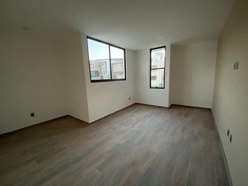 Increíble Casa en Zibatá, Vista al Campo de Golf, 3 Recamaras, una en PB