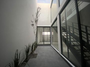 Increíble Casa en Zibatá, Vista al Campo de Golf, 3 Recamaras, una en PB