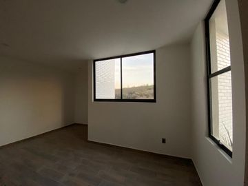 Residencia de Autor en Zibatá, Vista al Campo de Golf, 3 Recamaras, una en PB