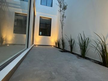 Residencia de Autor en Zibatá, Vista al Campo de Golf, 3 Recamaras, una en PB
